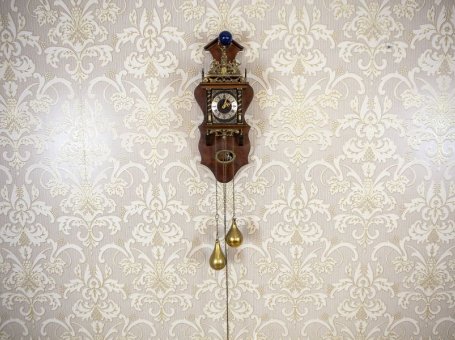 Zegar wiszący Wuba z połowy XX wieku