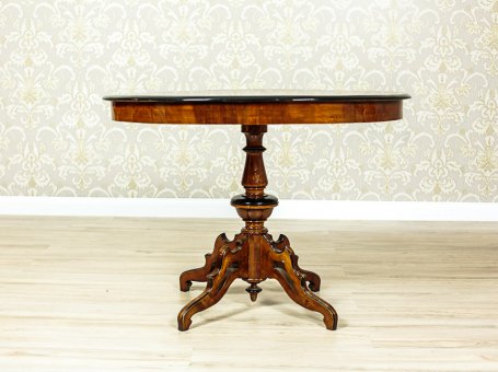 XIX wieczny owalny stół w pięknej politurze