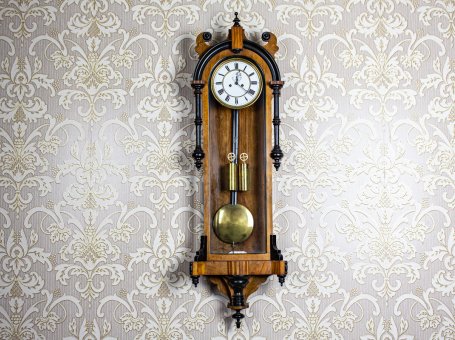 Zegar ścienny z XIX wieku